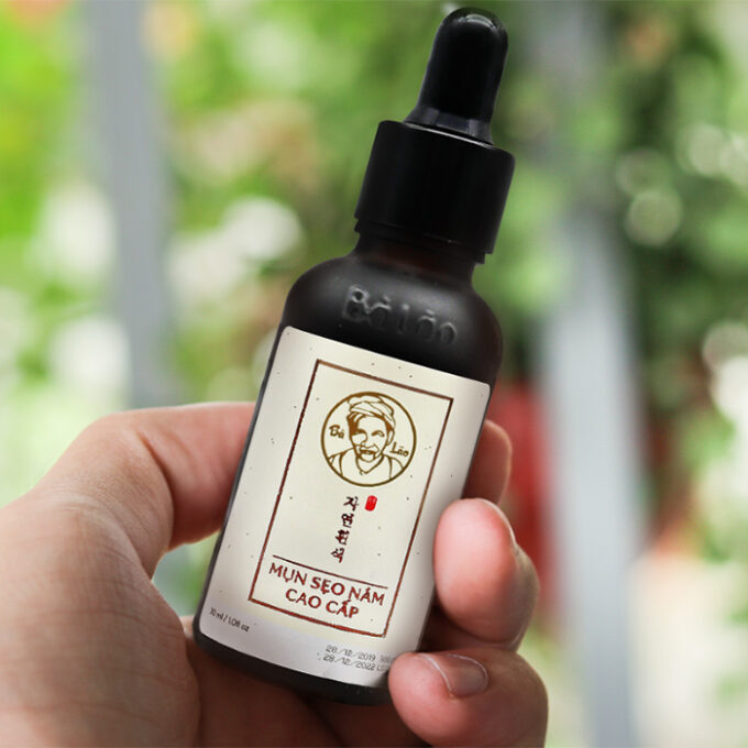 Serum Trị Mụn Bà Lão