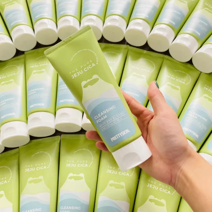 Sữa Rửa Mặt PrettySkin The Pure Jeju Cica Cleansing Foam